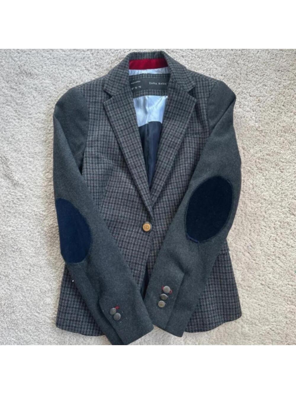 Zara elbow patch blazer size xs